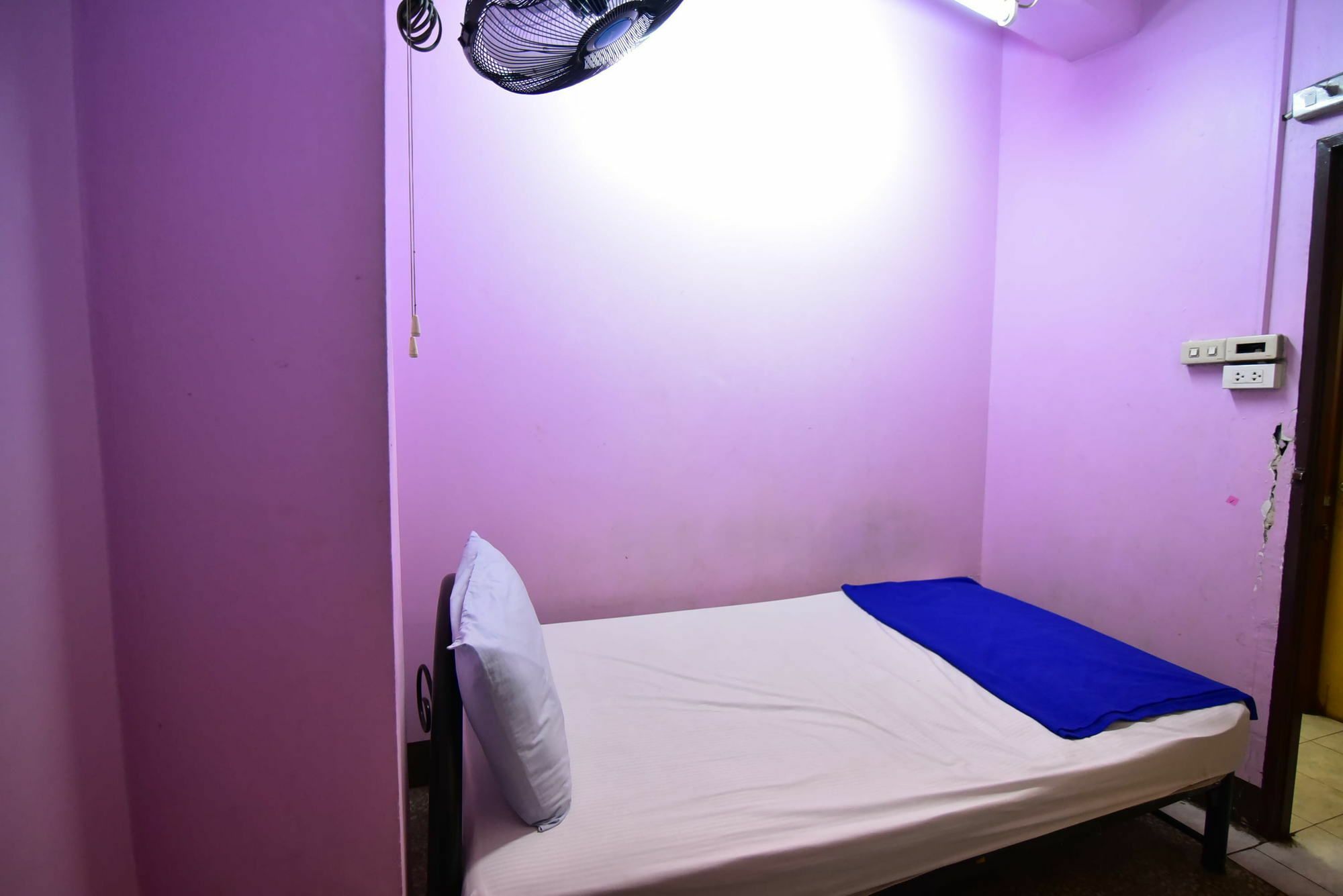 Khaosan Rainbow Hostel 방콕 외부 사진